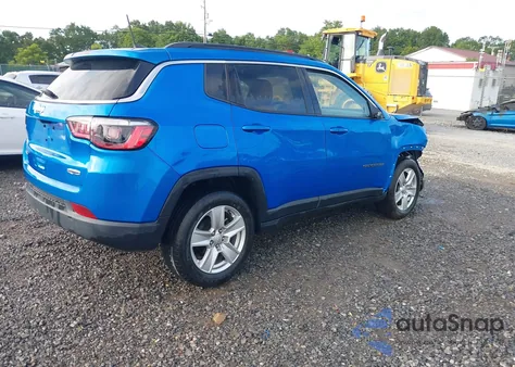 2022 Jeep Compass Latitude 4X4 z USA, uszkodzony, nr VIN 3C4NJDBB1NT164490